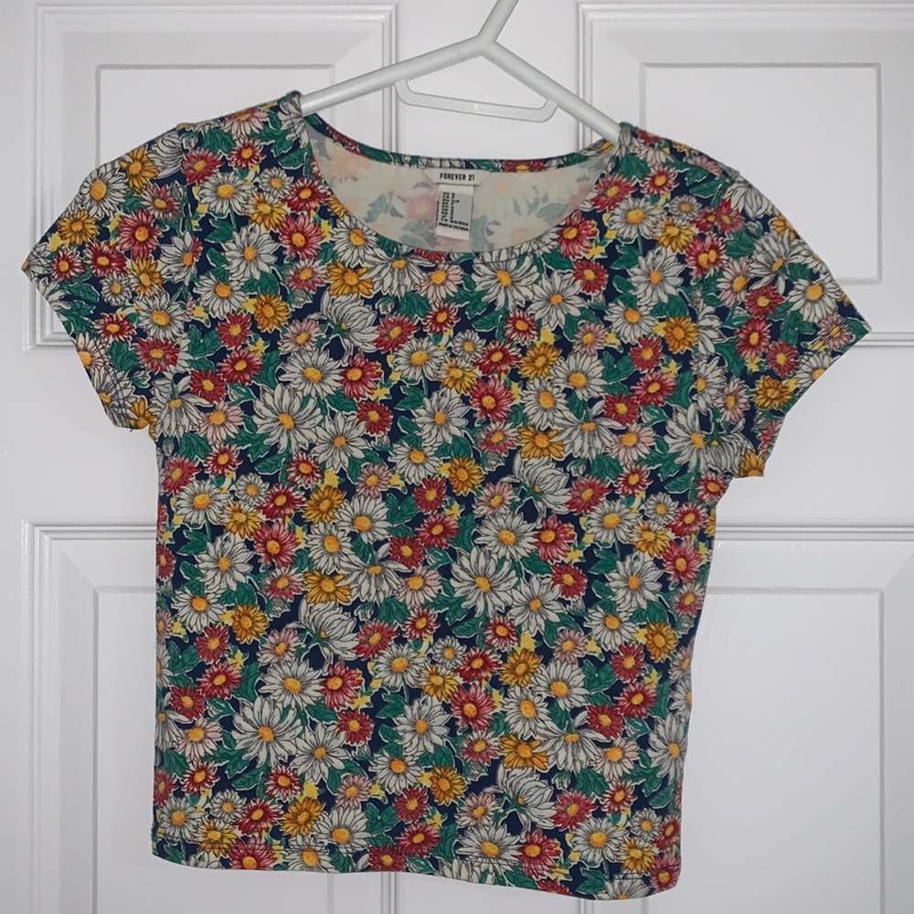 Floral cropped t shirt